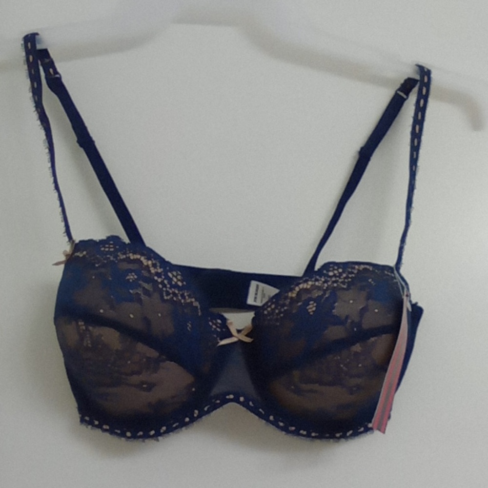 Bra 36D